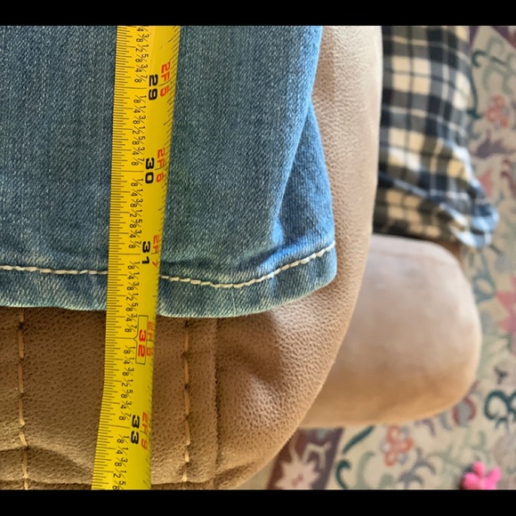 Weekend Capri Jeans - Picture 4 of 11